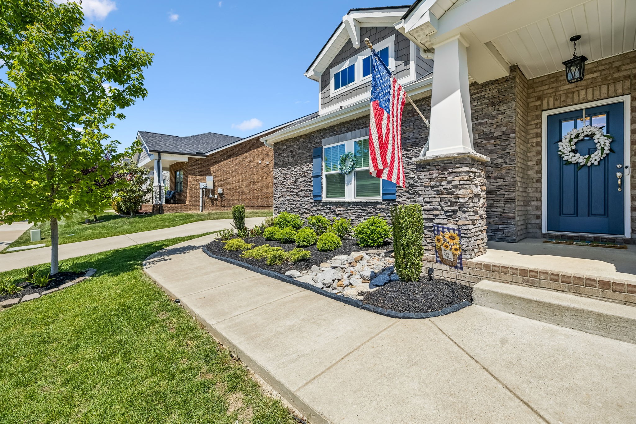 804 Ravensdowne Dr S