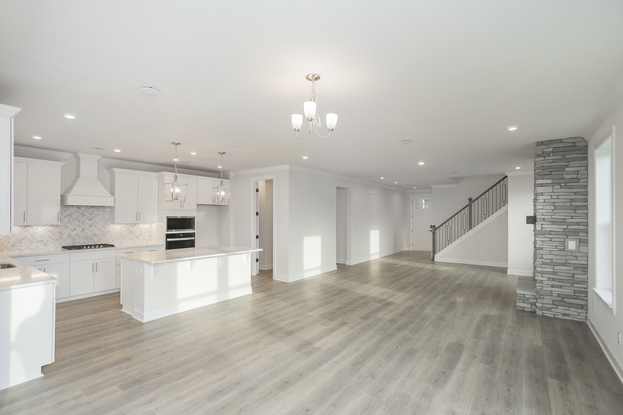 905 Champion Circle