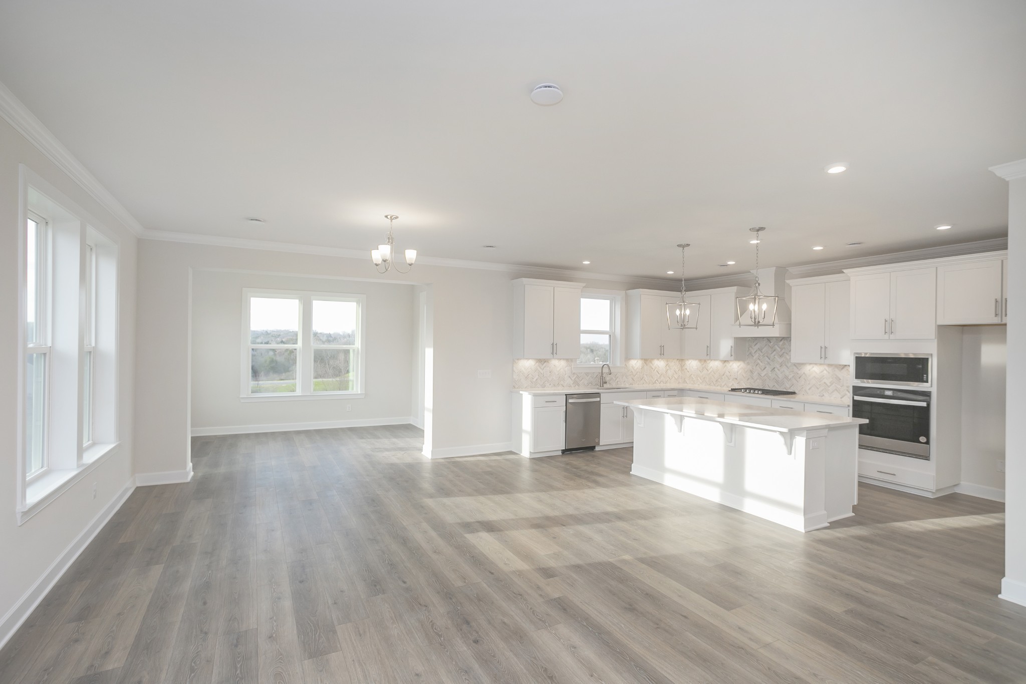 905 Champion Circle