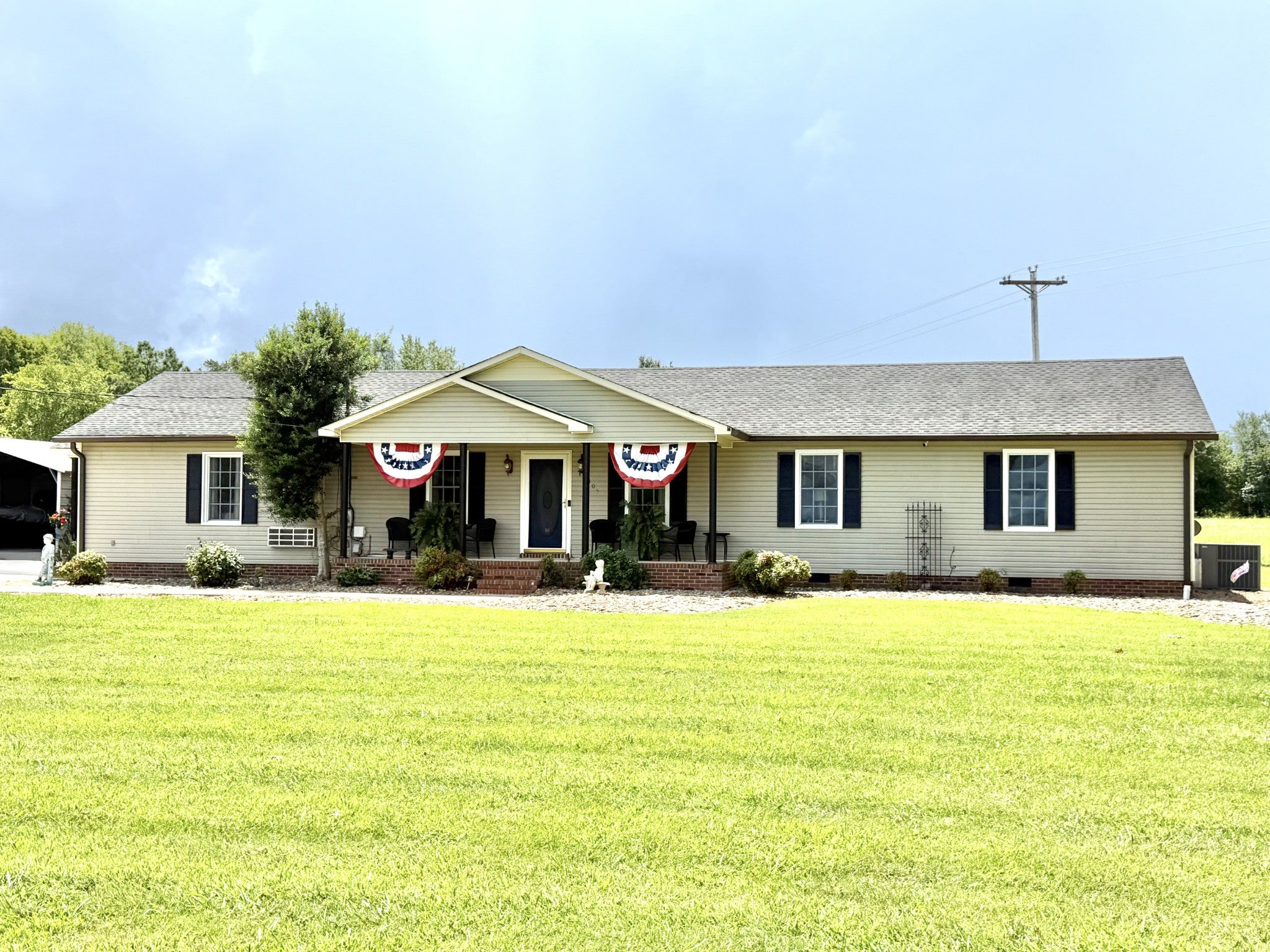 1305 Horseshoe Dr