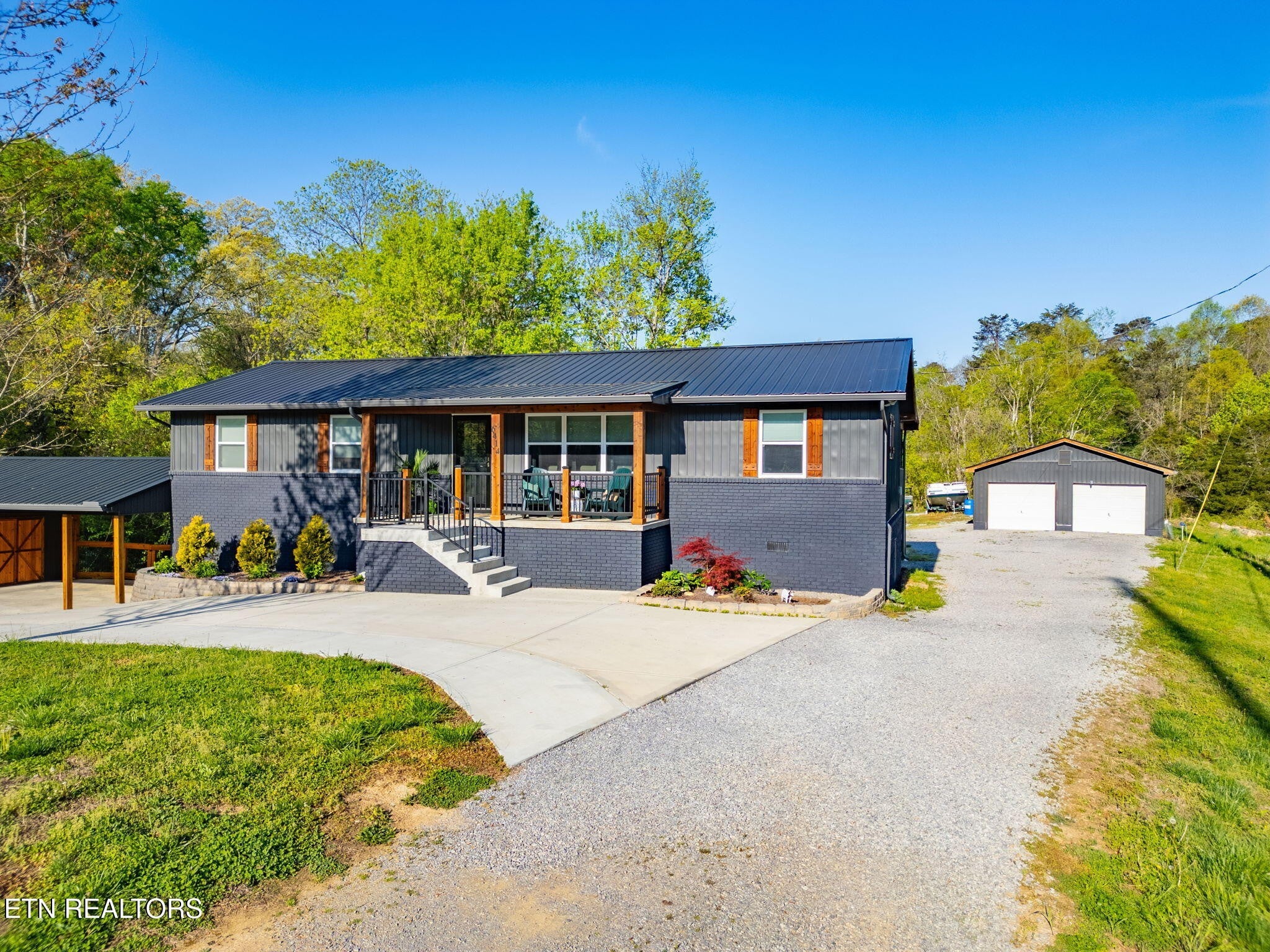 6414 Pine Grove Rd
