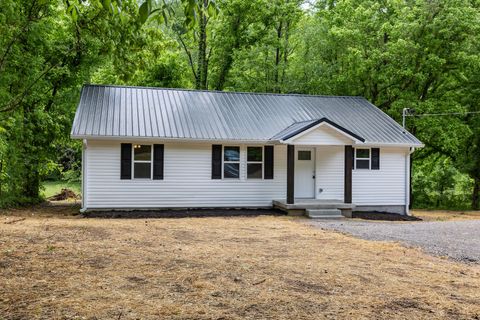 1591 Marsh Creek Rd Linden TN 37096
