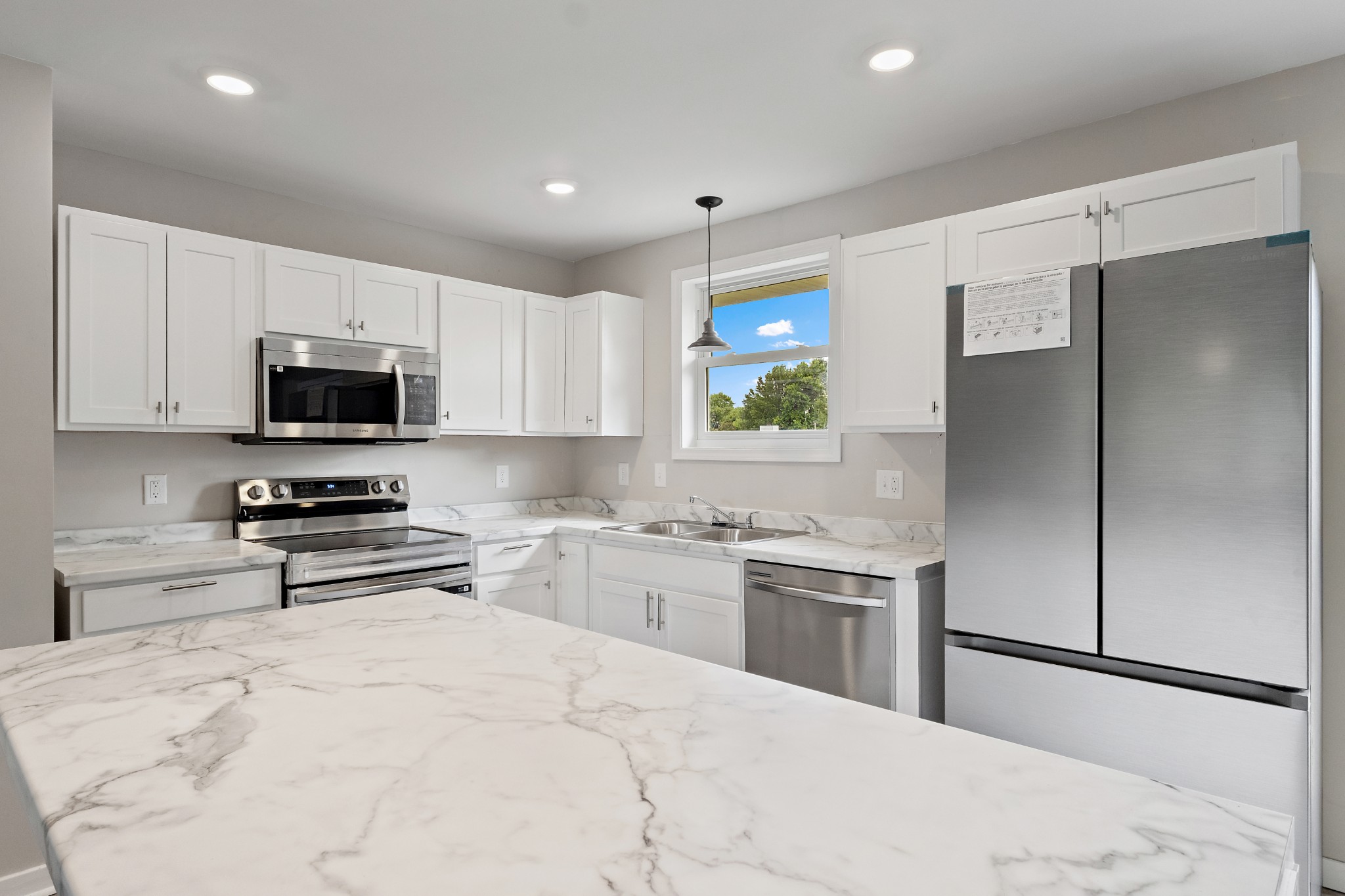 1509 Ridgewood Ct E