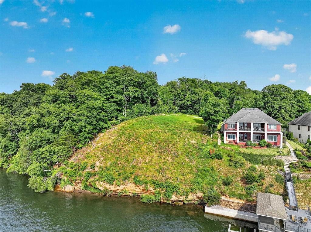 551 Wilson Lake Dr