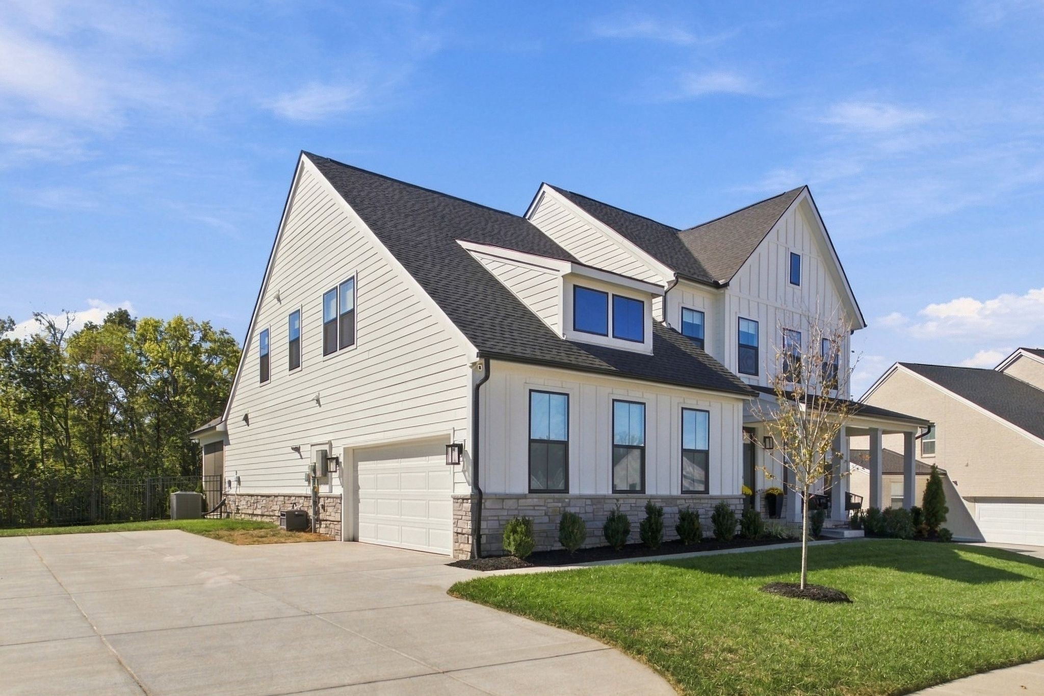 465 Tomlinson Pointe Dr