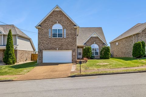 8029 Mandan Dr Brentwood TN 37027