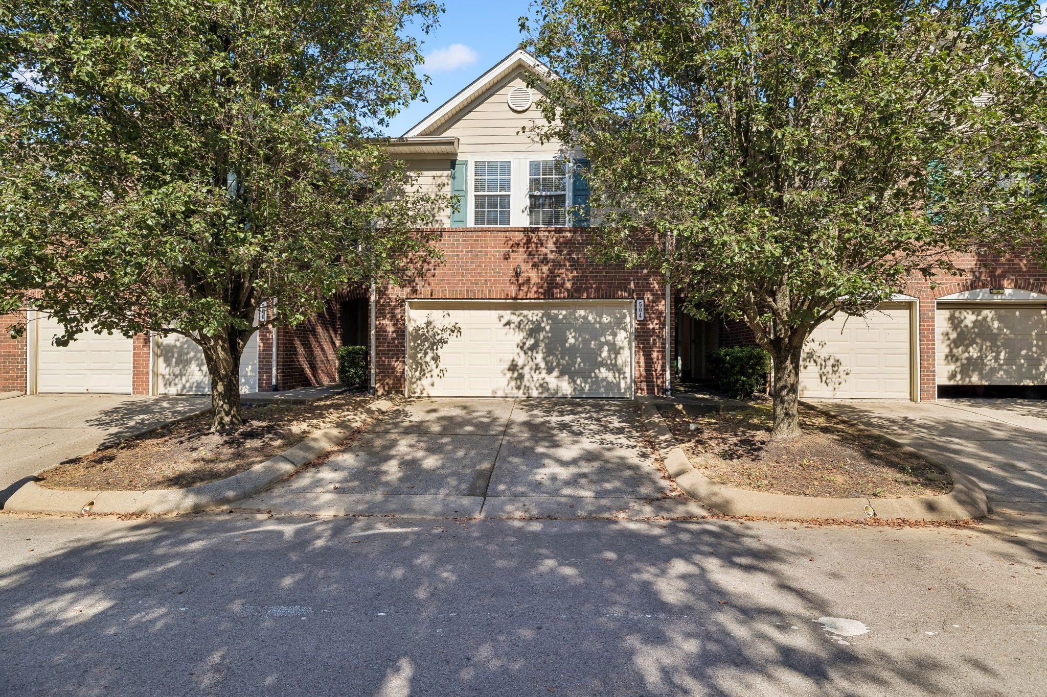 504 Heath Pl