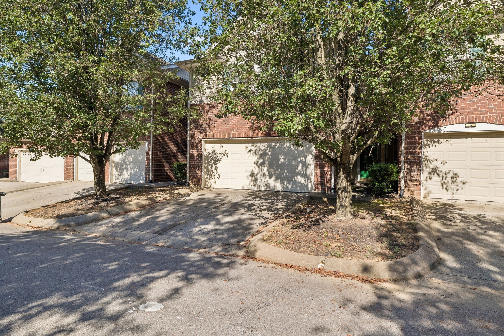 504 Heath Pl