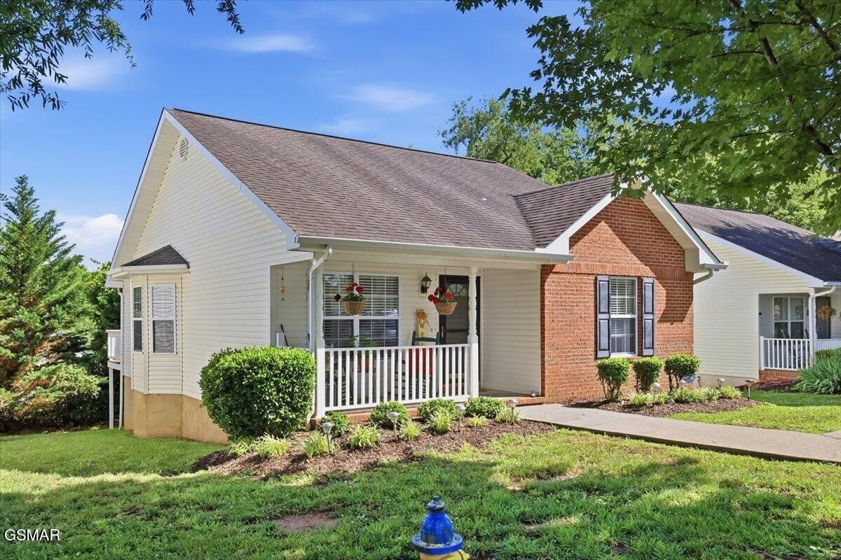 1523 Mayberry Lane