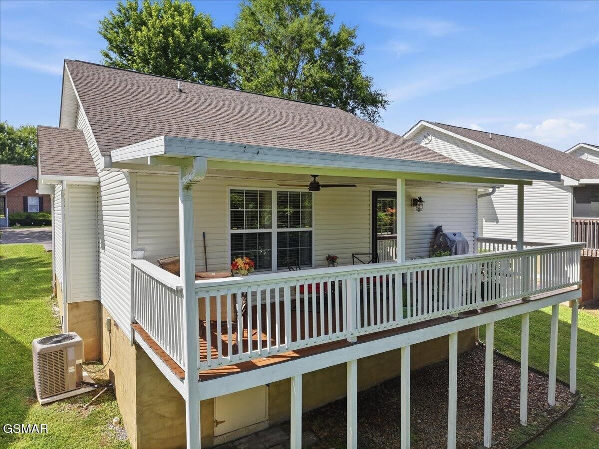 1523 Mayberry Lane