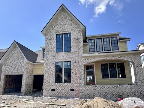 2756 Otterham Drive Thompsons Station TN 37179