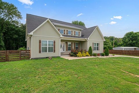 6400 Williams Rd Cross Plains TN 37049