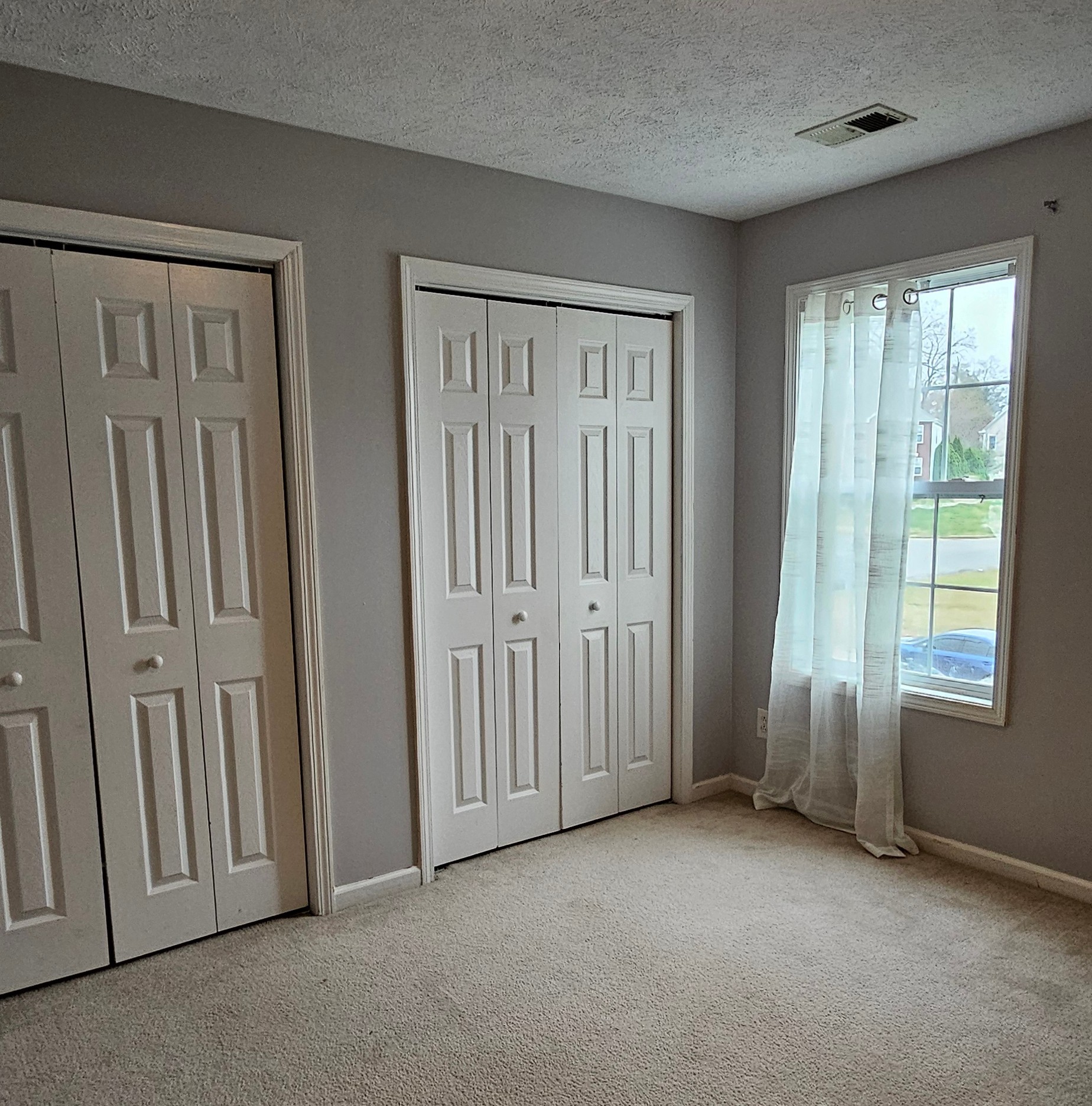 Clarksville, Tennessee 37040, United States, 4 Bedrooms Bedrooms, ,3 BathroomsBathrooms,Residential,Active,192705