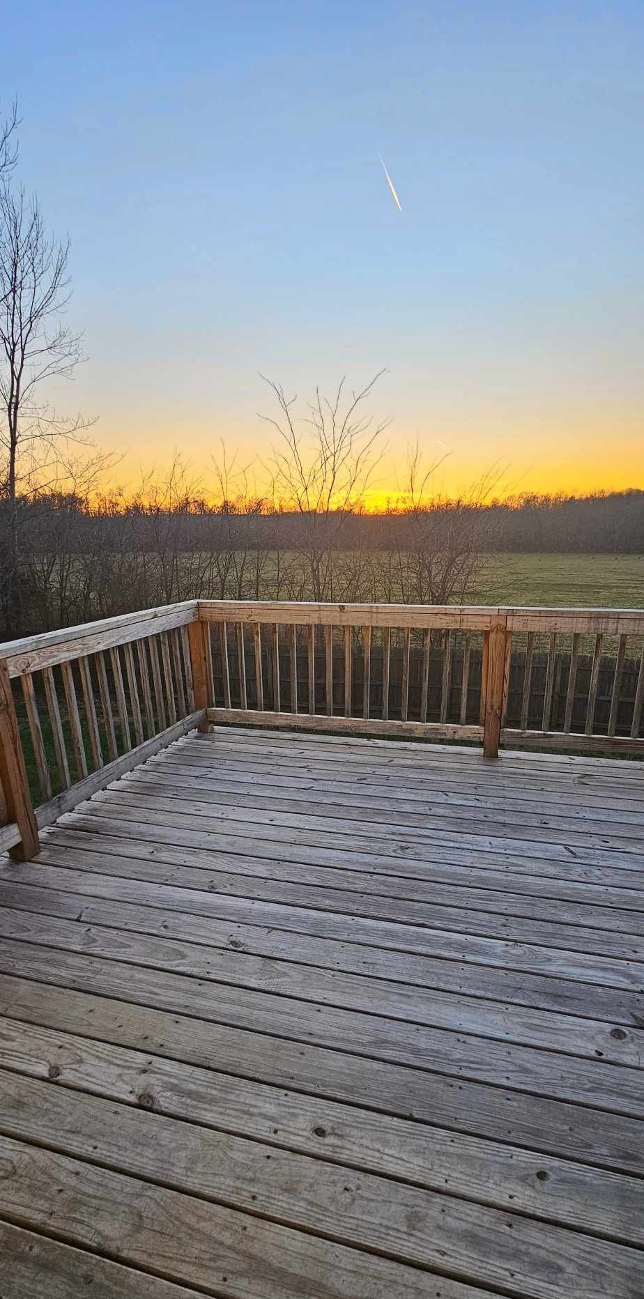 Clarksville, Tennessee 37040, United States, 4 Bedrooms Bedrooms, ,3 BathroomsBathrooms,Residential,Active,192705