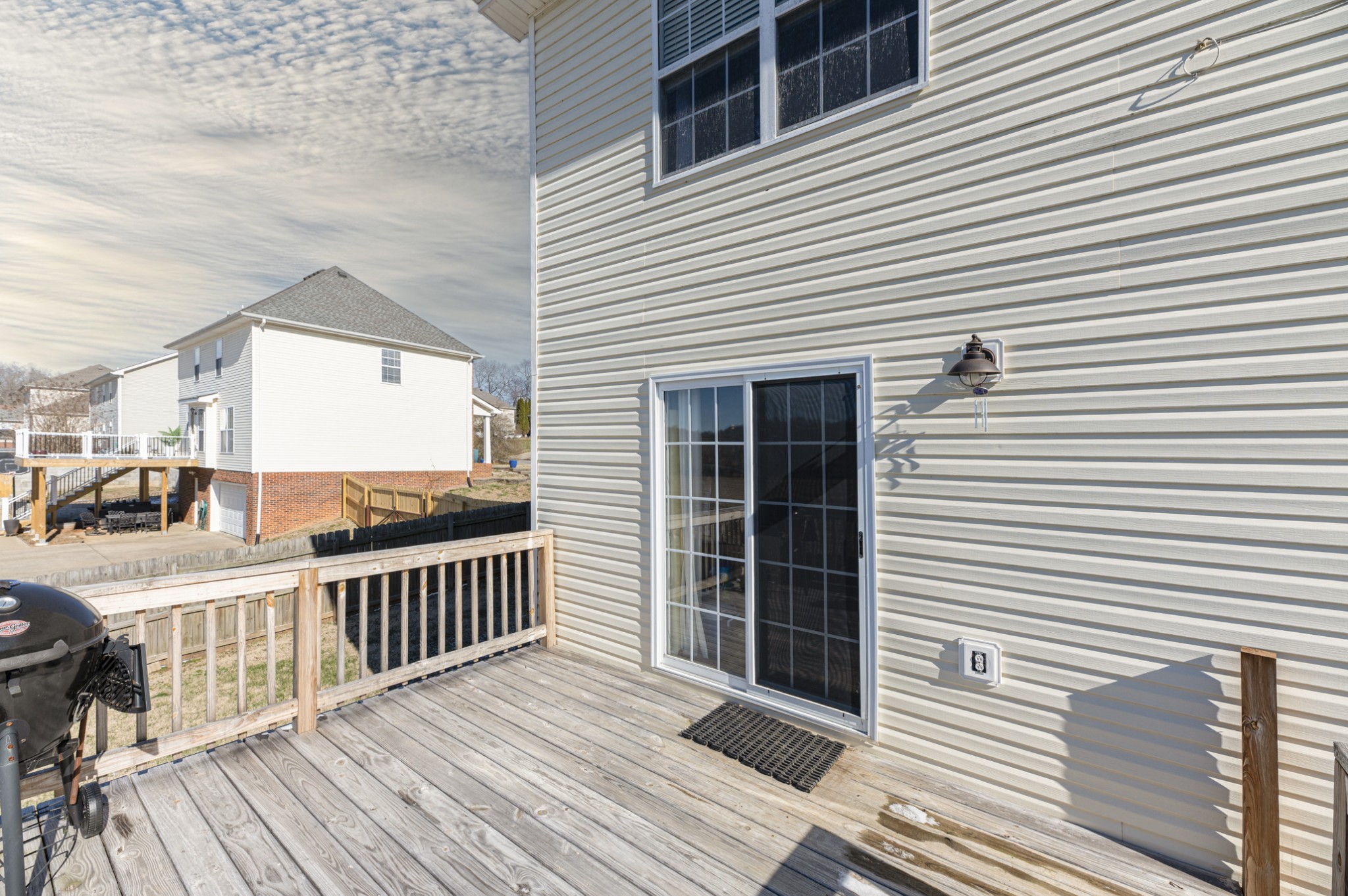 Clarksville, Tennessee 37040, United States, 4 Bedrooms Bedrooms, ,3 BathroomsBathrooms,Residential,Active,192705