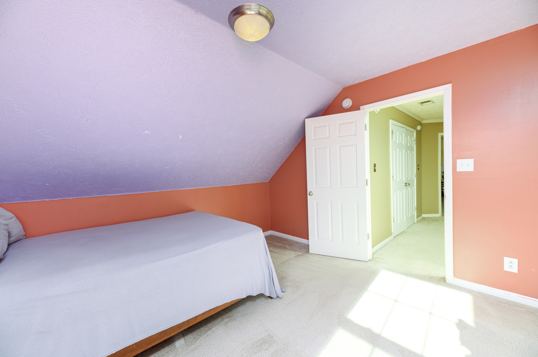 Clarksville, Tennessee 37040, United States, 4 Bedrooms Bedrooms, ,3 BathroomsBathrooms,Residential,Active,192705