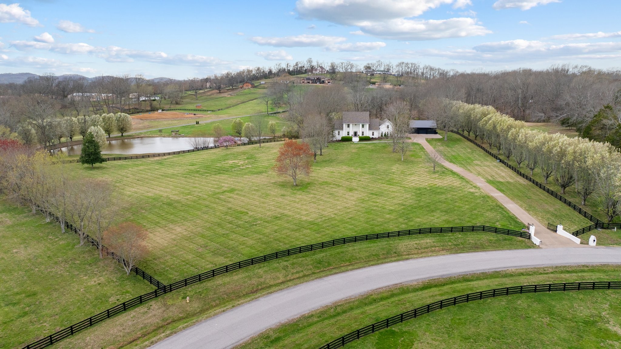 4007 Laurawood Ln