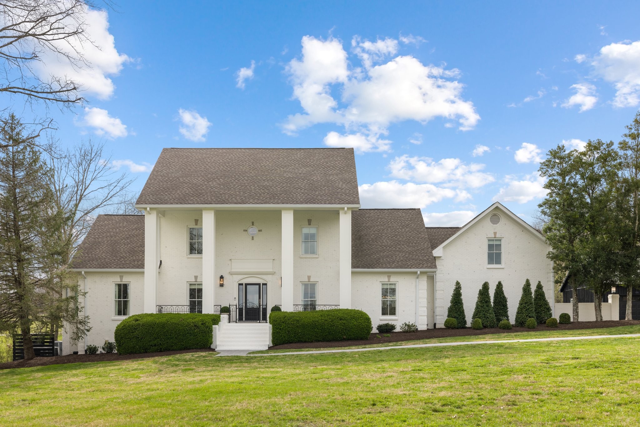 4007 Laurawood Ln