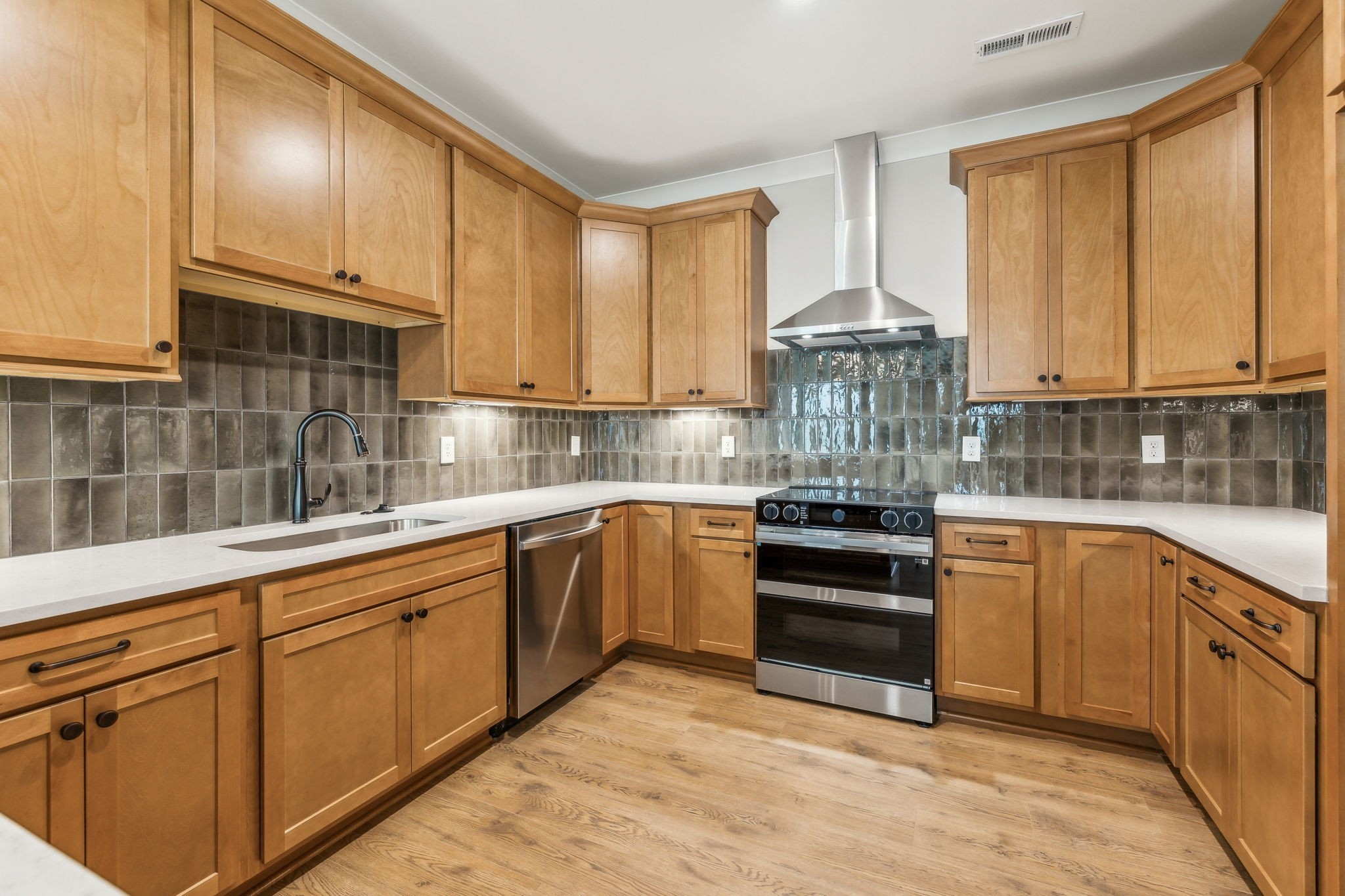 3411 John Richards Dr