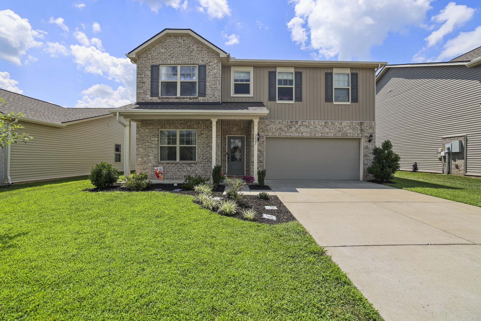 3007 Bishop Ln