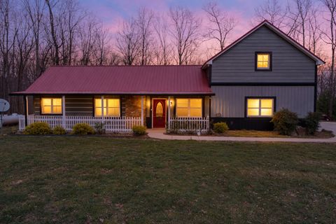 4015 Keith Springs Mountain Rd Belvidere TN 37306