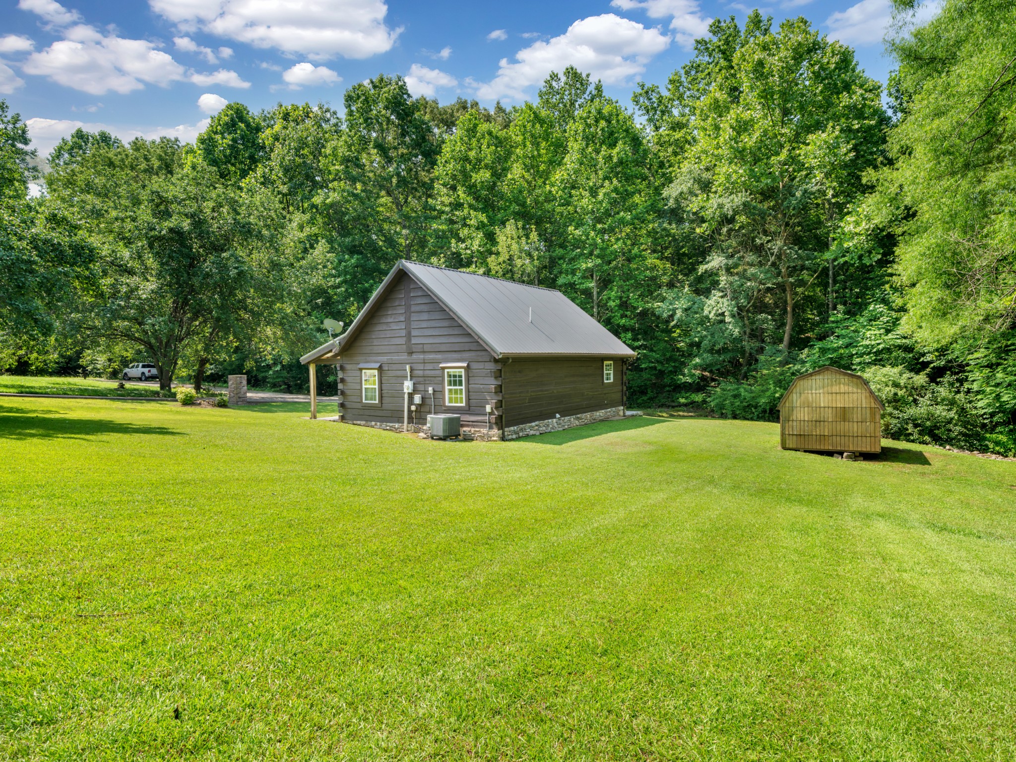 223 Oak Tree Dr