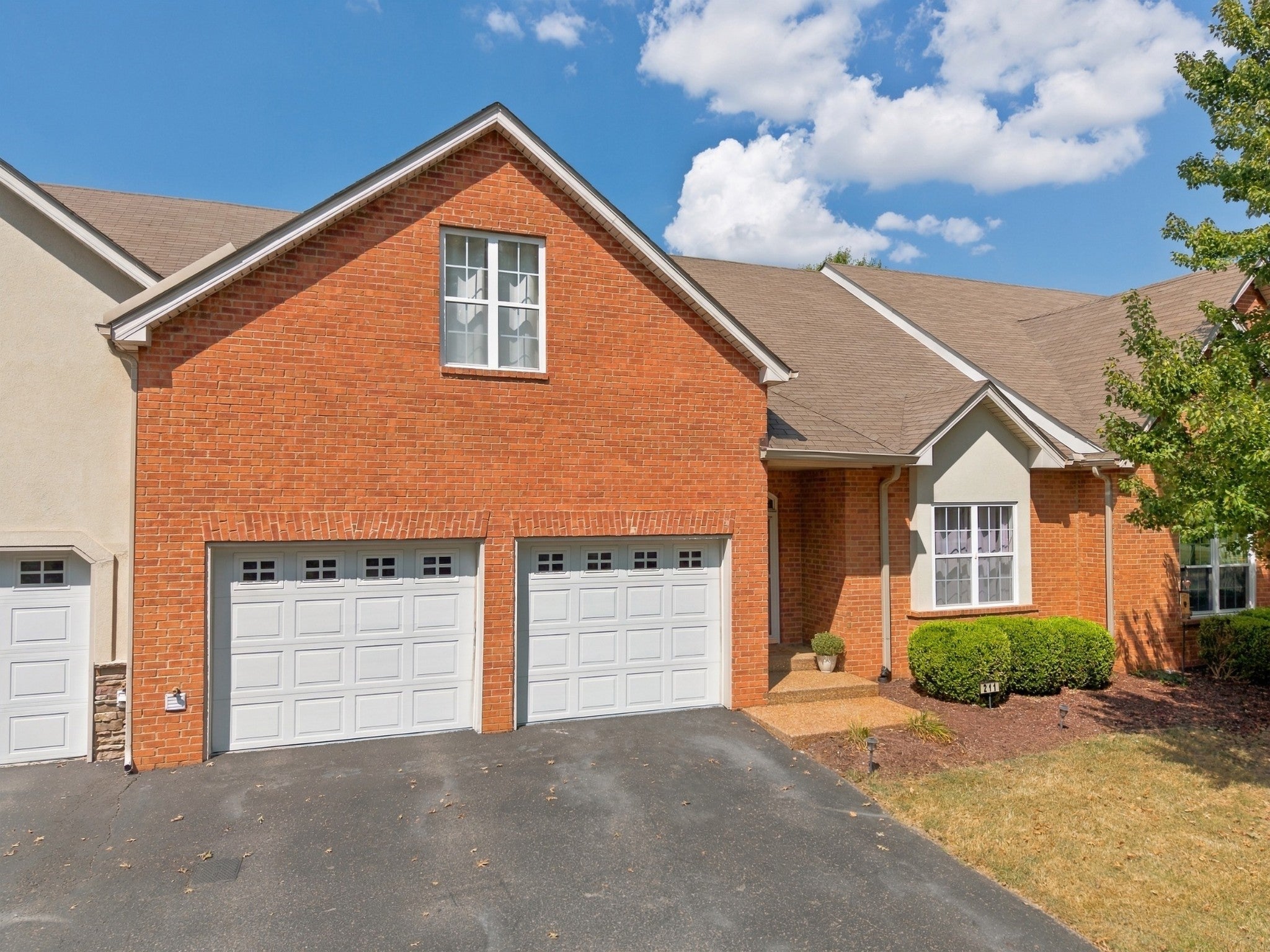 2521 Pennington Bend Rd 211