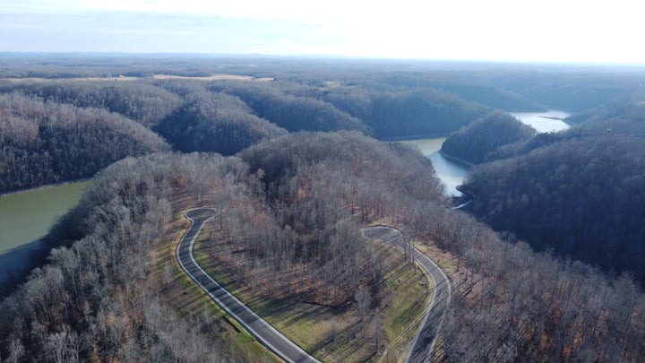 Photo 1 of 12 — 9510 Medlin Rd, Baxter, TN 38544