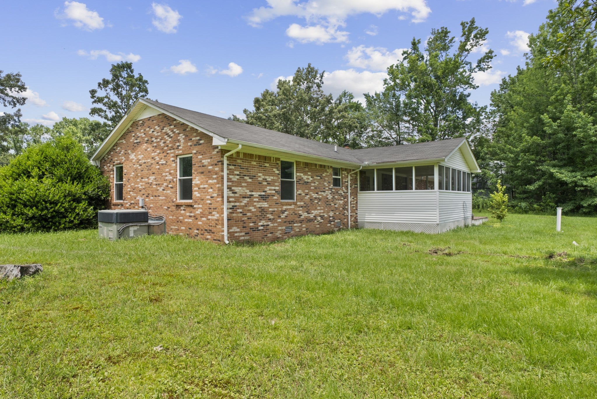 4982 Highway 43 N