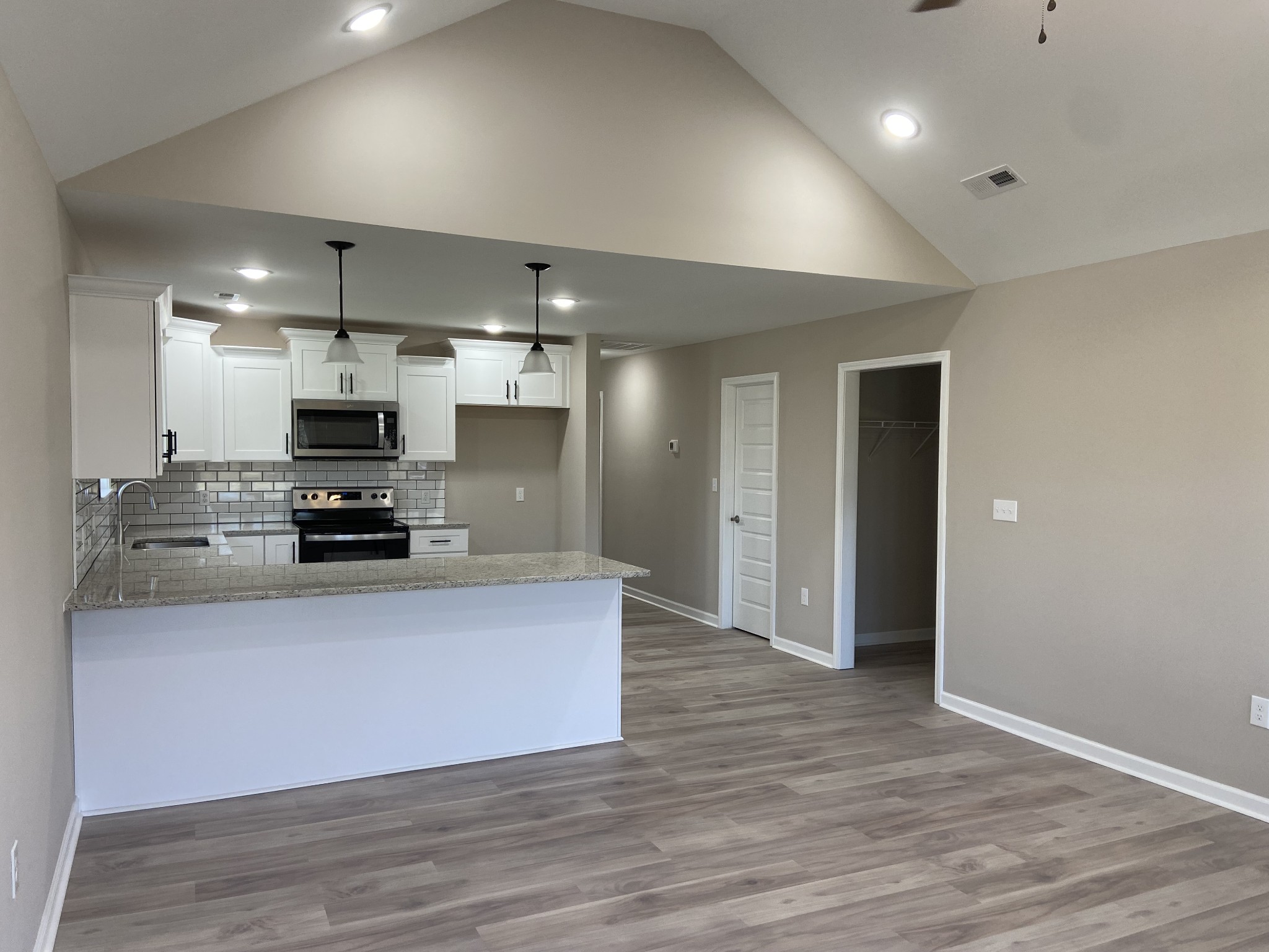 271 Chicken Creek Rd