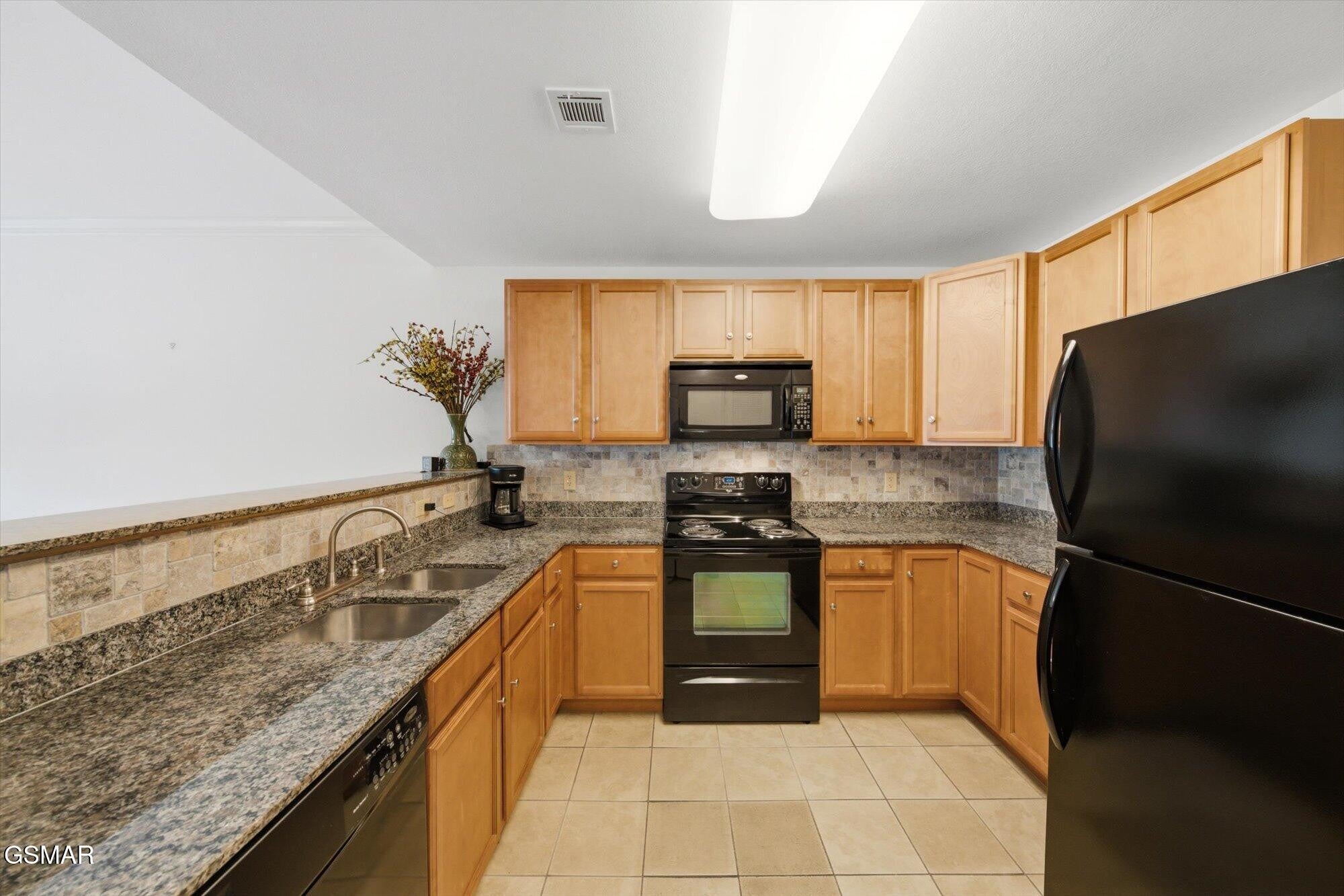 124 Plaza Drive 3205