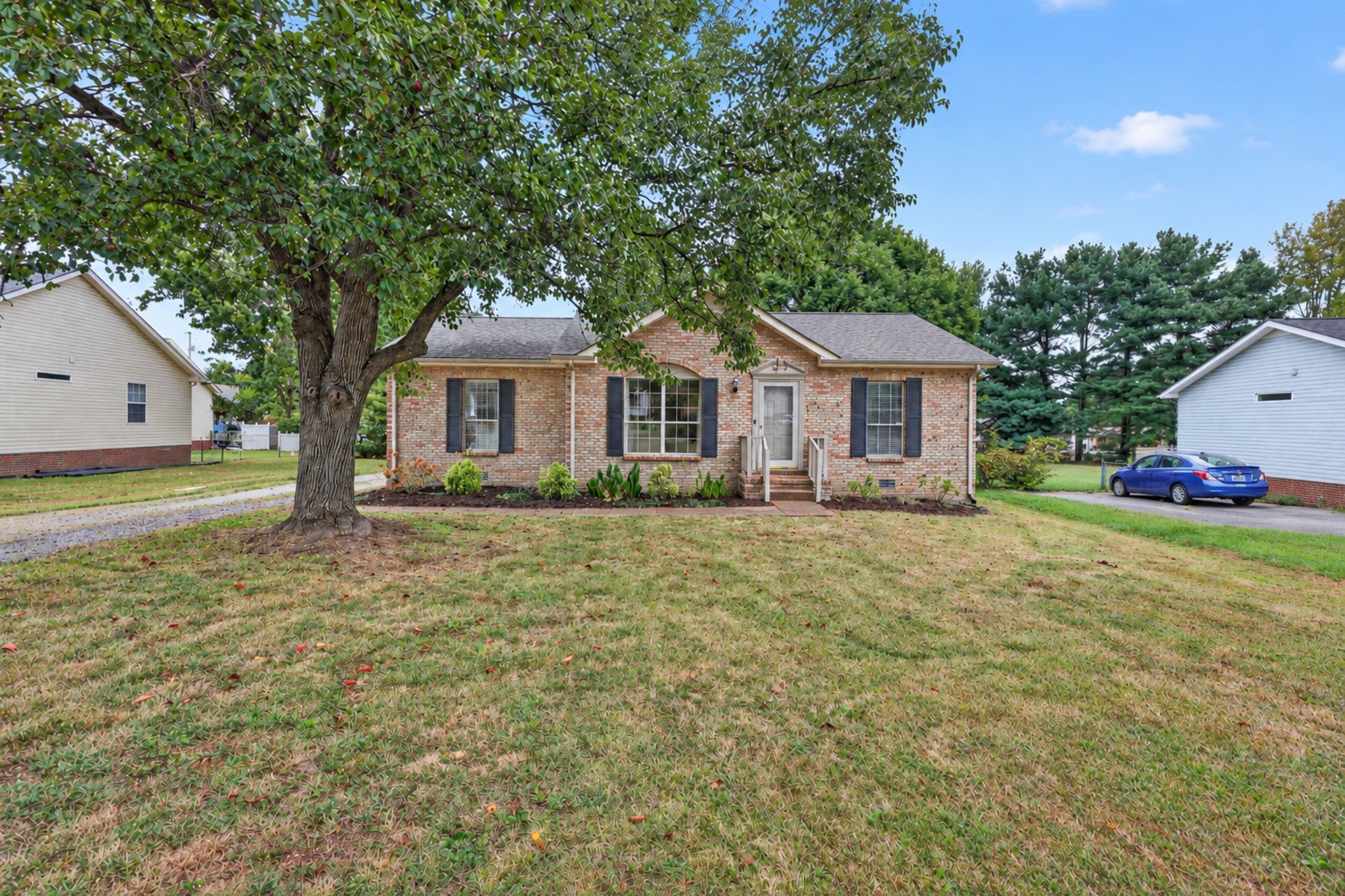 502 Highland Dr - Photo 3
