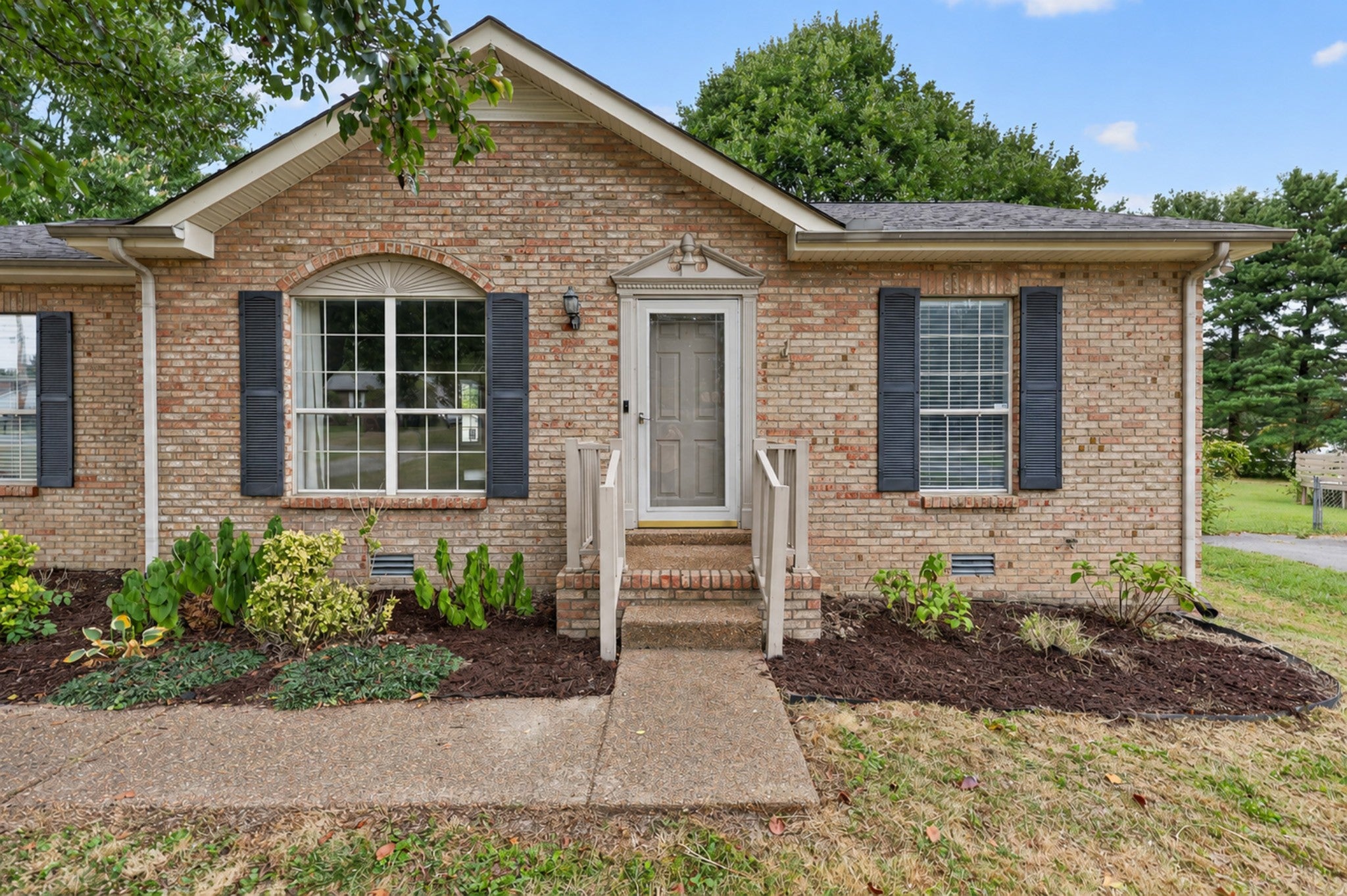 502 Highland Dr - Photo 4
