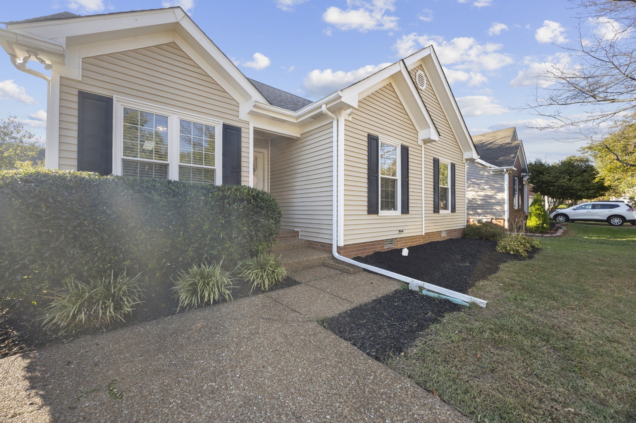 1140 Summerville Cir