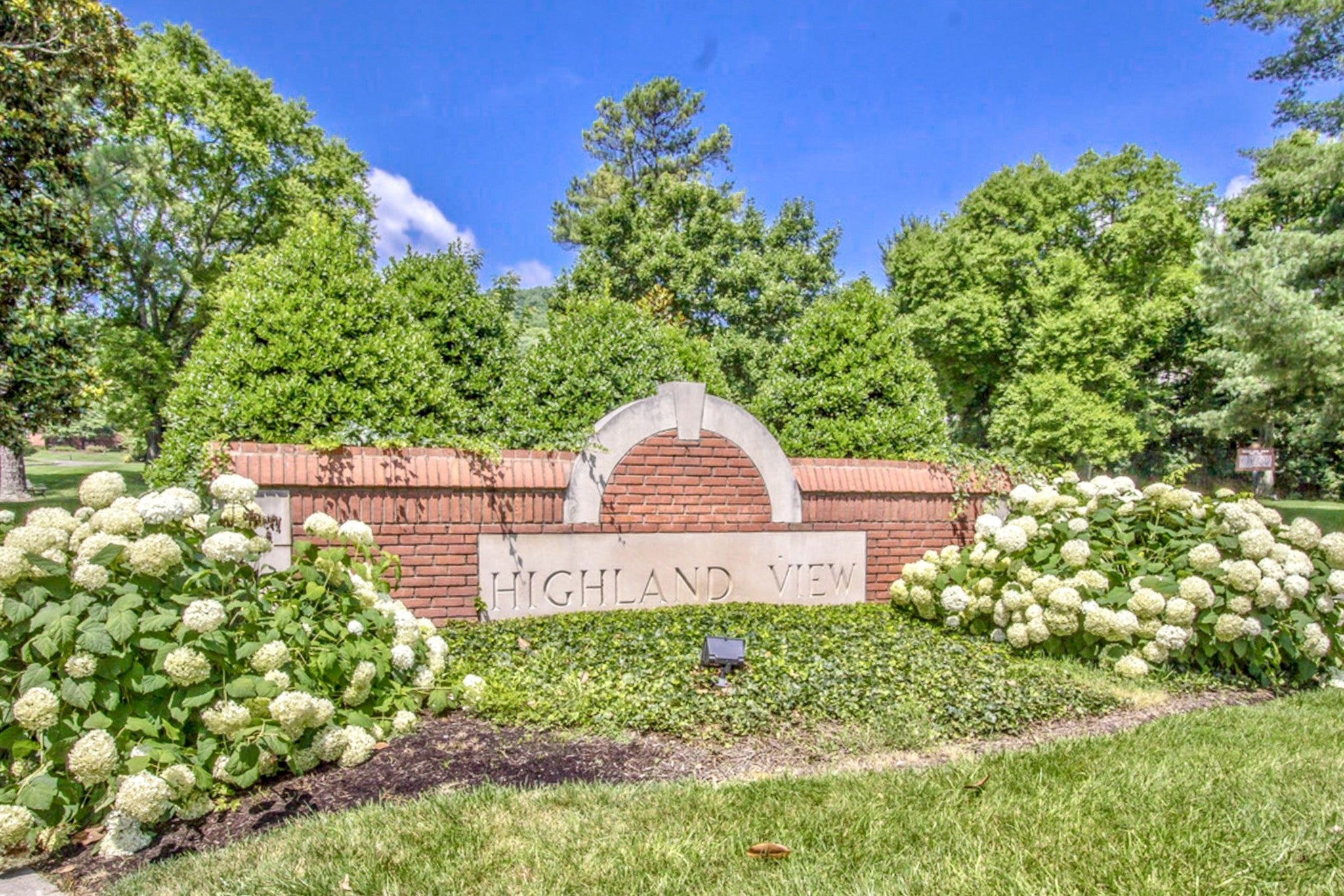 1074 Highland Rd