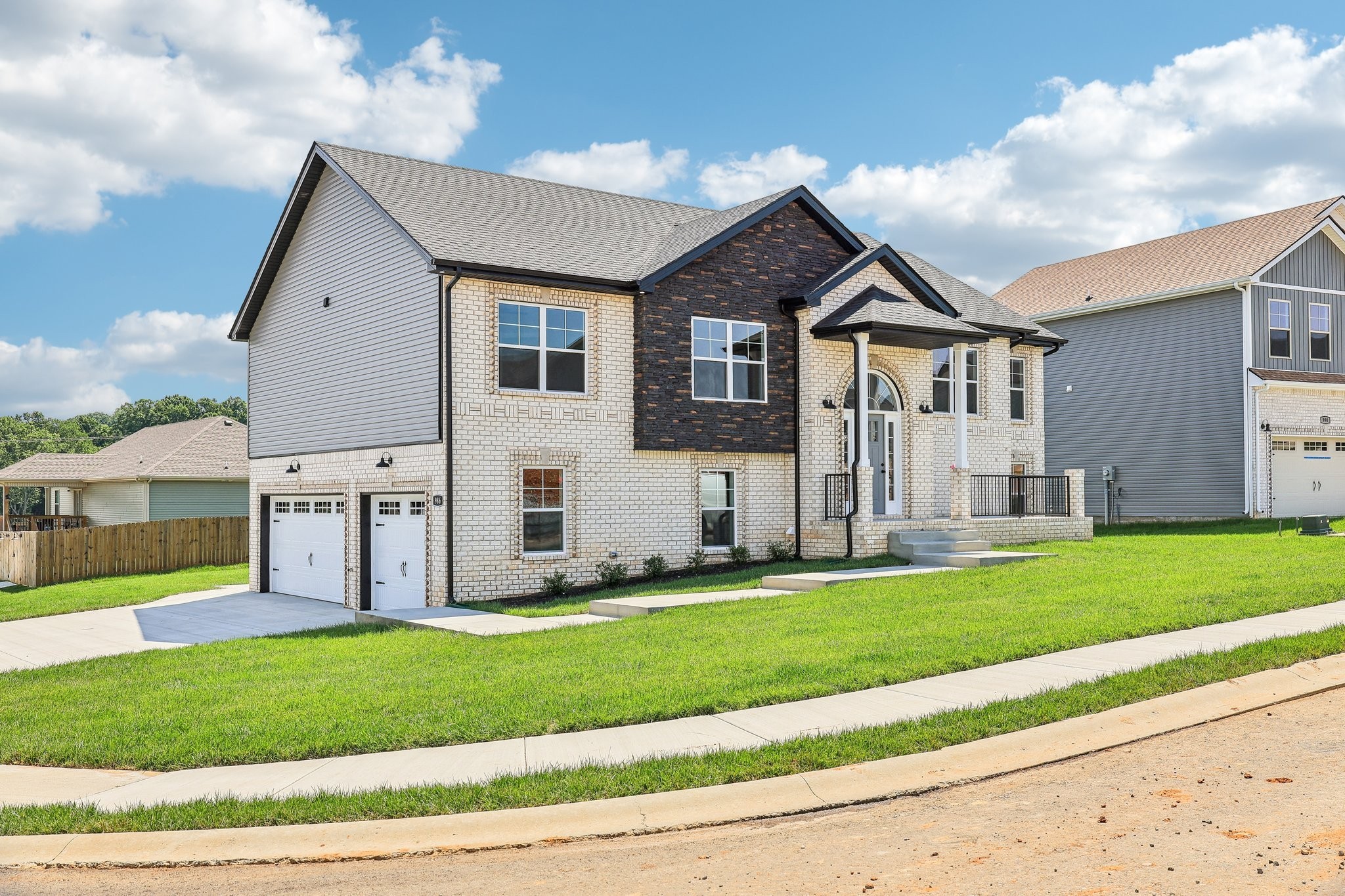 352 Cardinal Creek