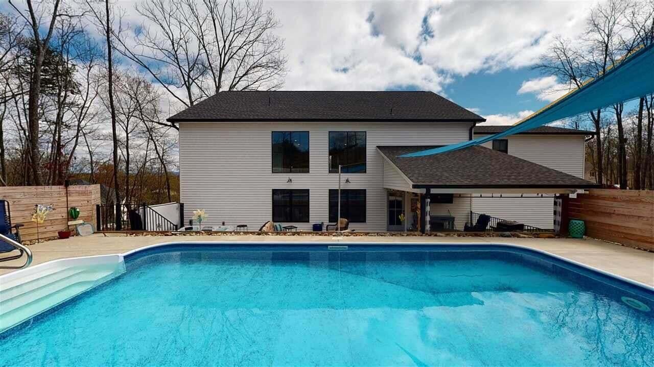 267 Lower Woods Trail NE