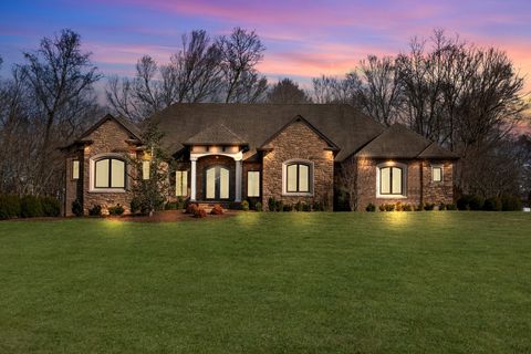 2160 Trieste Trl Adams TN 37010