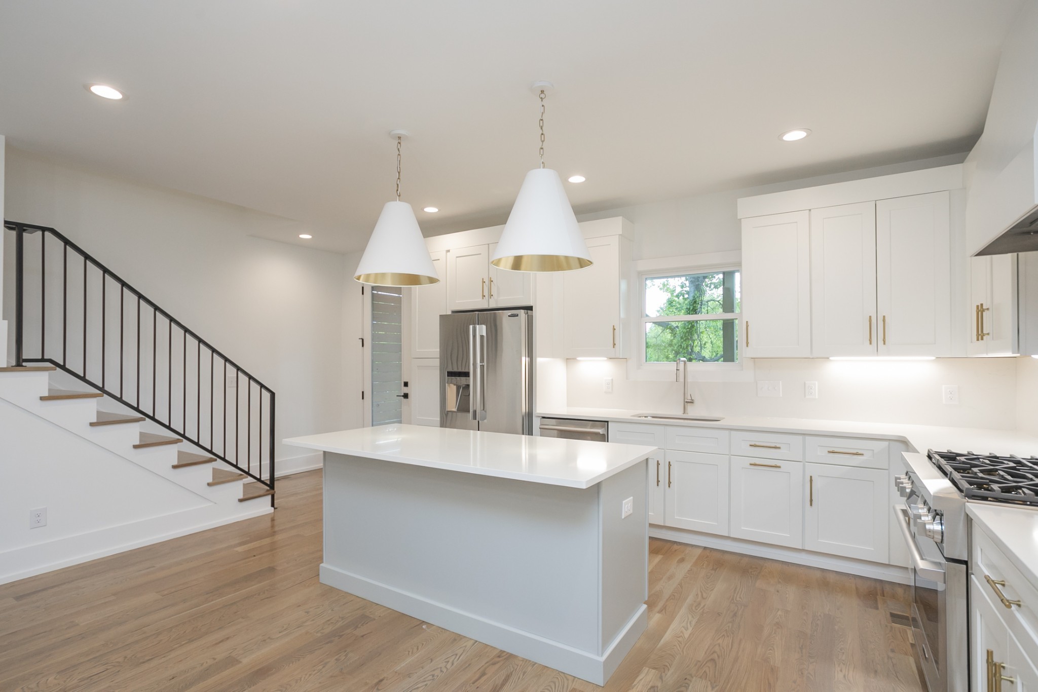 Nashville, Tennessee 37209, United States, 3 Bedrooms Bedrooms, ,3 BathroomsBathrooms,Residential,Active,143009