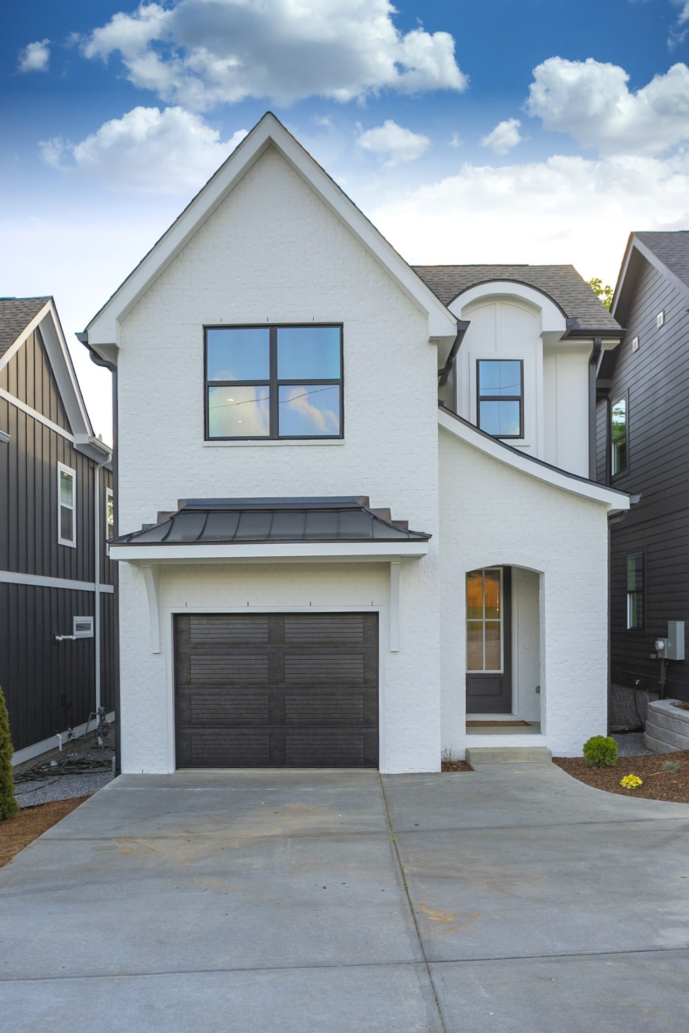 Nashville, Tennessee 37209, United States, 3 Bedrooms Bedrooms, ,3 BathroomsBathrooms,Residential,Active,143009