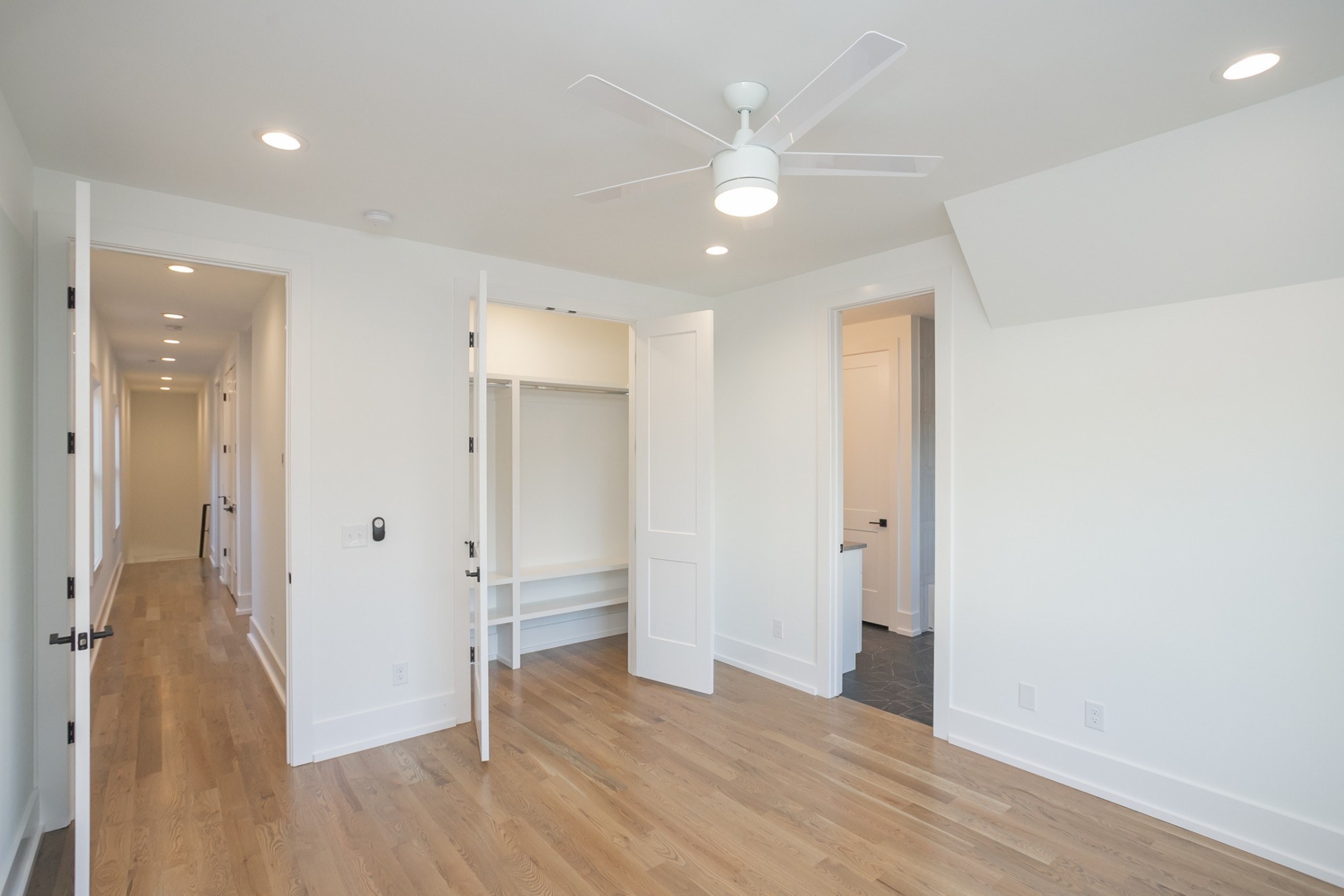 Nashville, Tennessee 37209, United States, 3 Bedrooms Bedrooms, ,3 BathroomsBathrooms,Residential,Active,143009