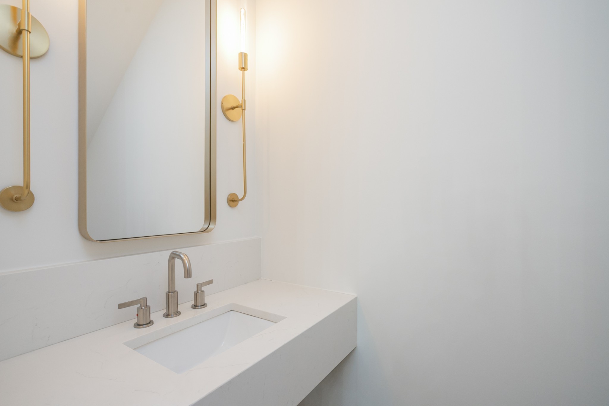 Nashville, Tennessee 37209, United States, 3 Bedrooms Bedrooms, ,3 BathroomsBathrooms,Residential,Active,143009