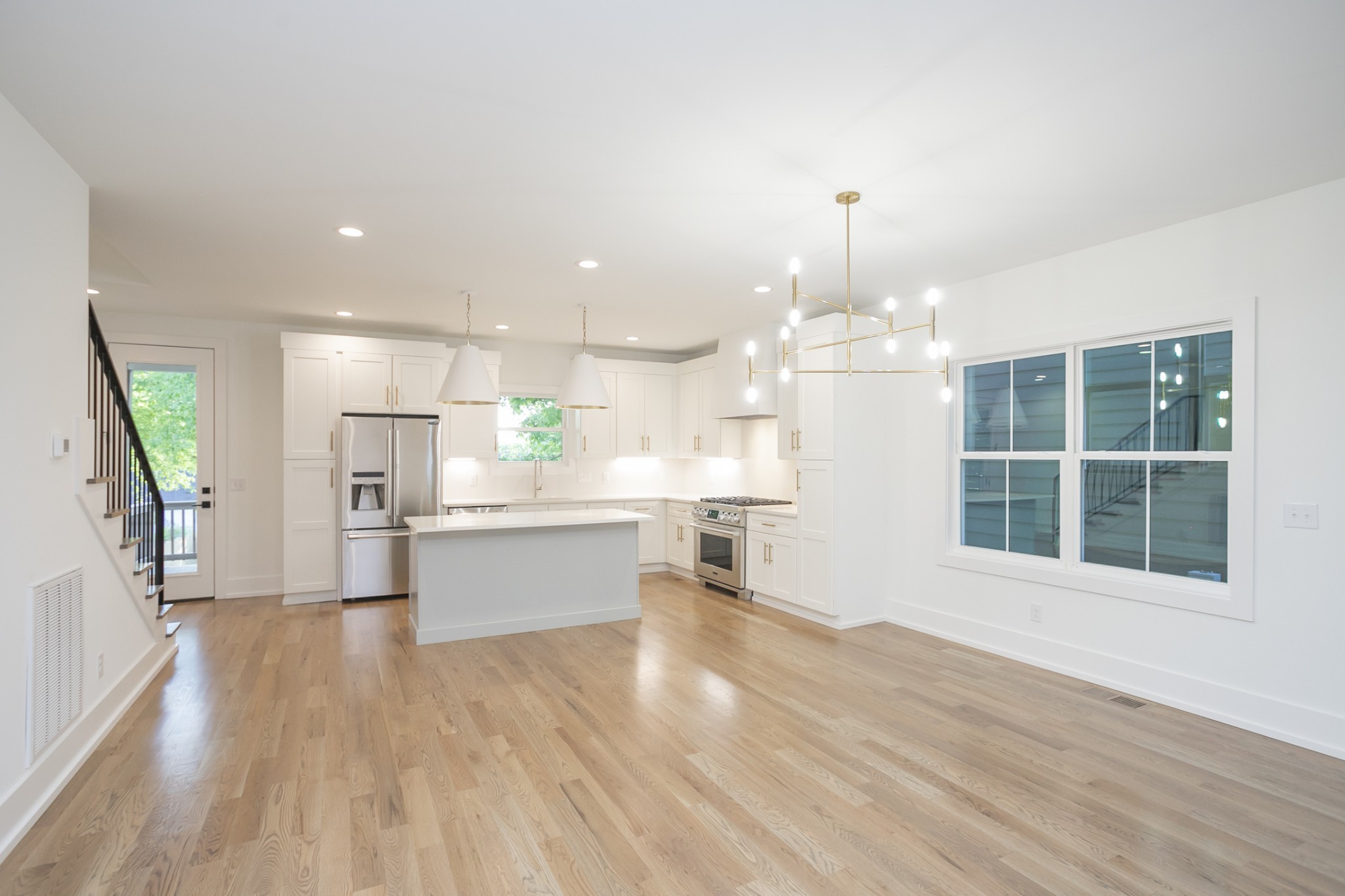 Nashville, Tennessee 37209, United States, 3 Bedrooms Bedrooms, ,3 BathroomsBathrooms,Residential,Active,143009