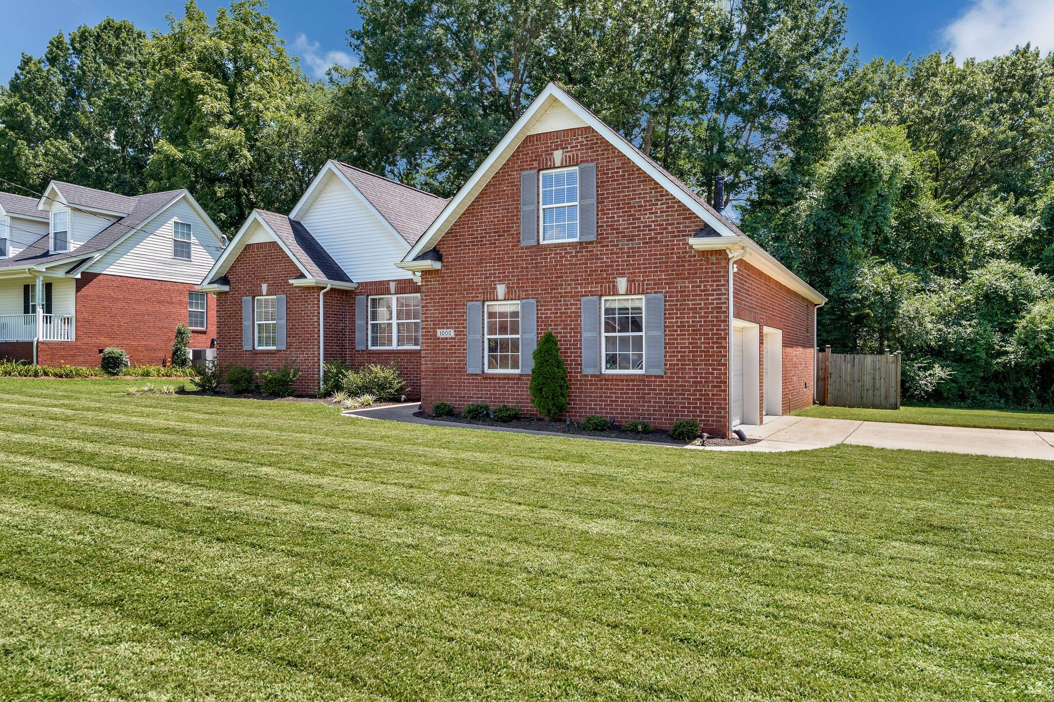 1000 Bolton Dr