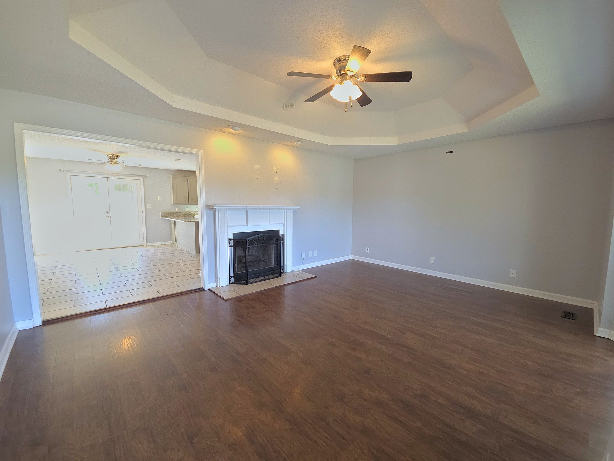 1201 Crystal Dr