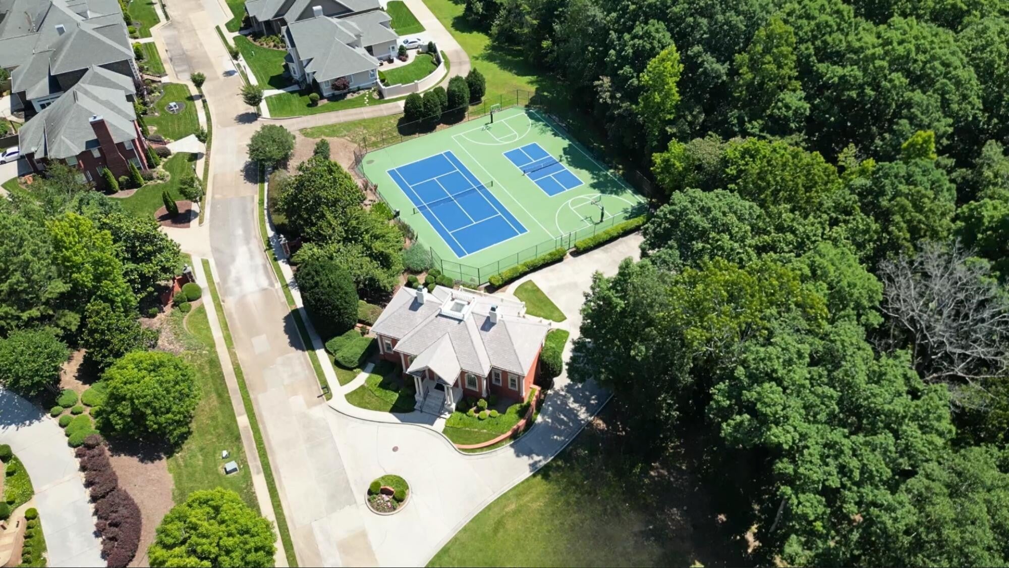 115 NW Bentley Park Drive