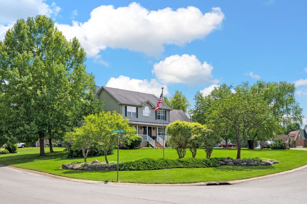 1243 Curtis Dr