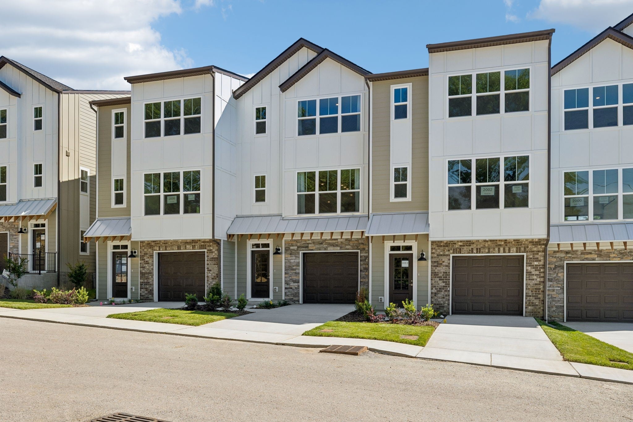 2004 Sonya Terrace