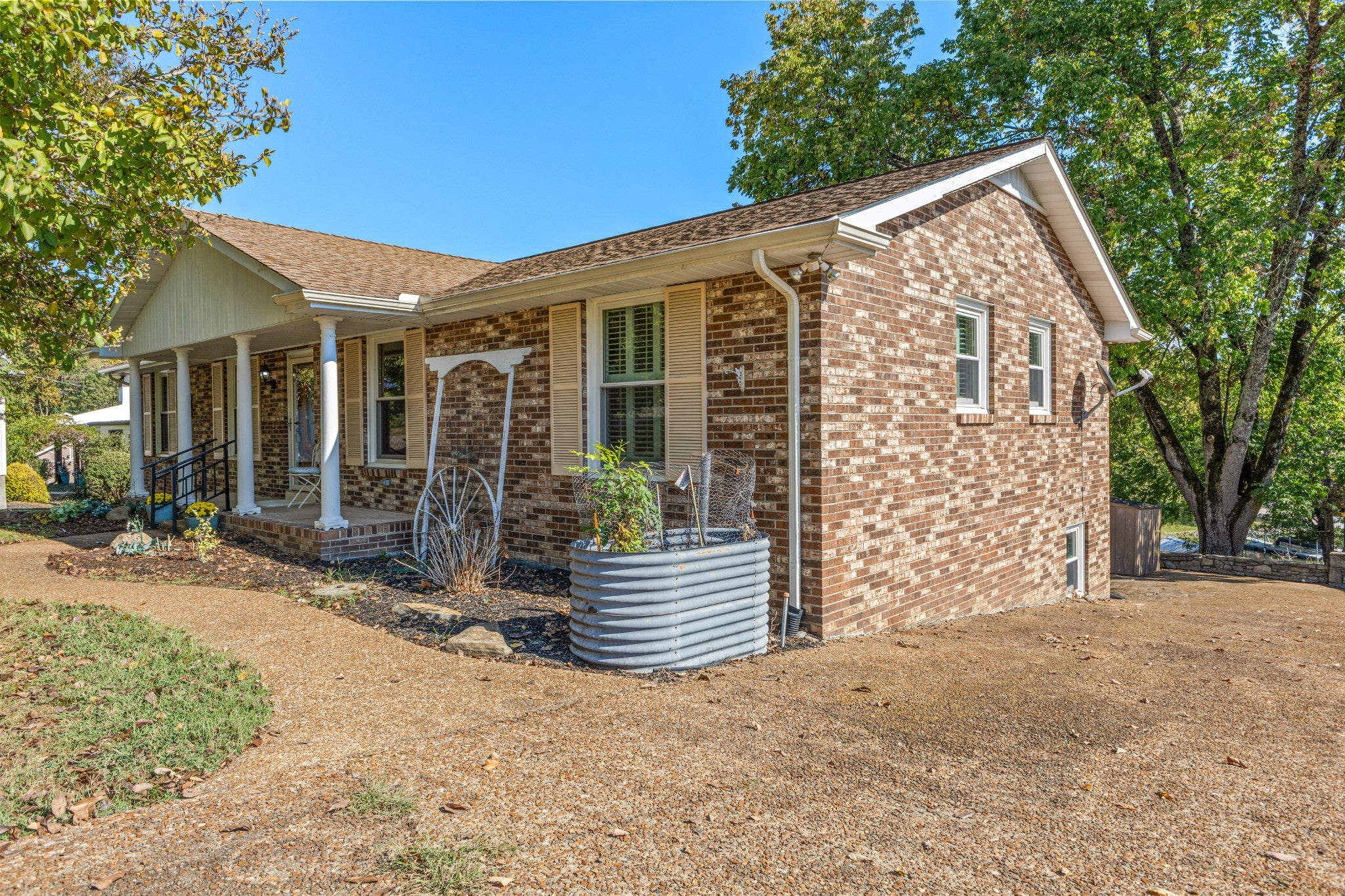 491 Lake Forest Dr