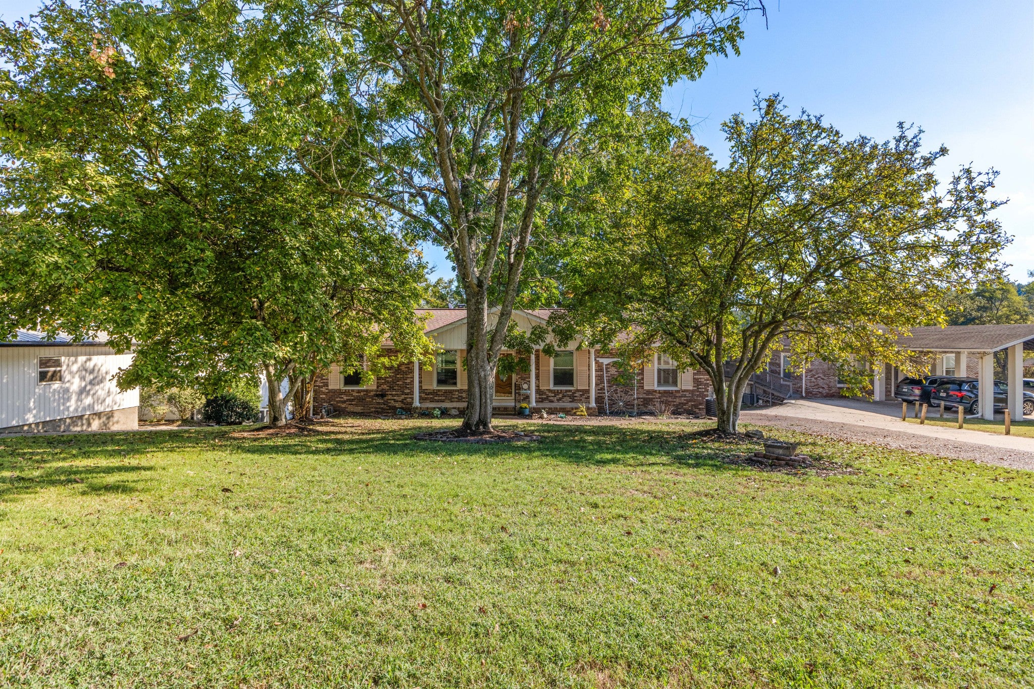 491 Lake Forest Dr